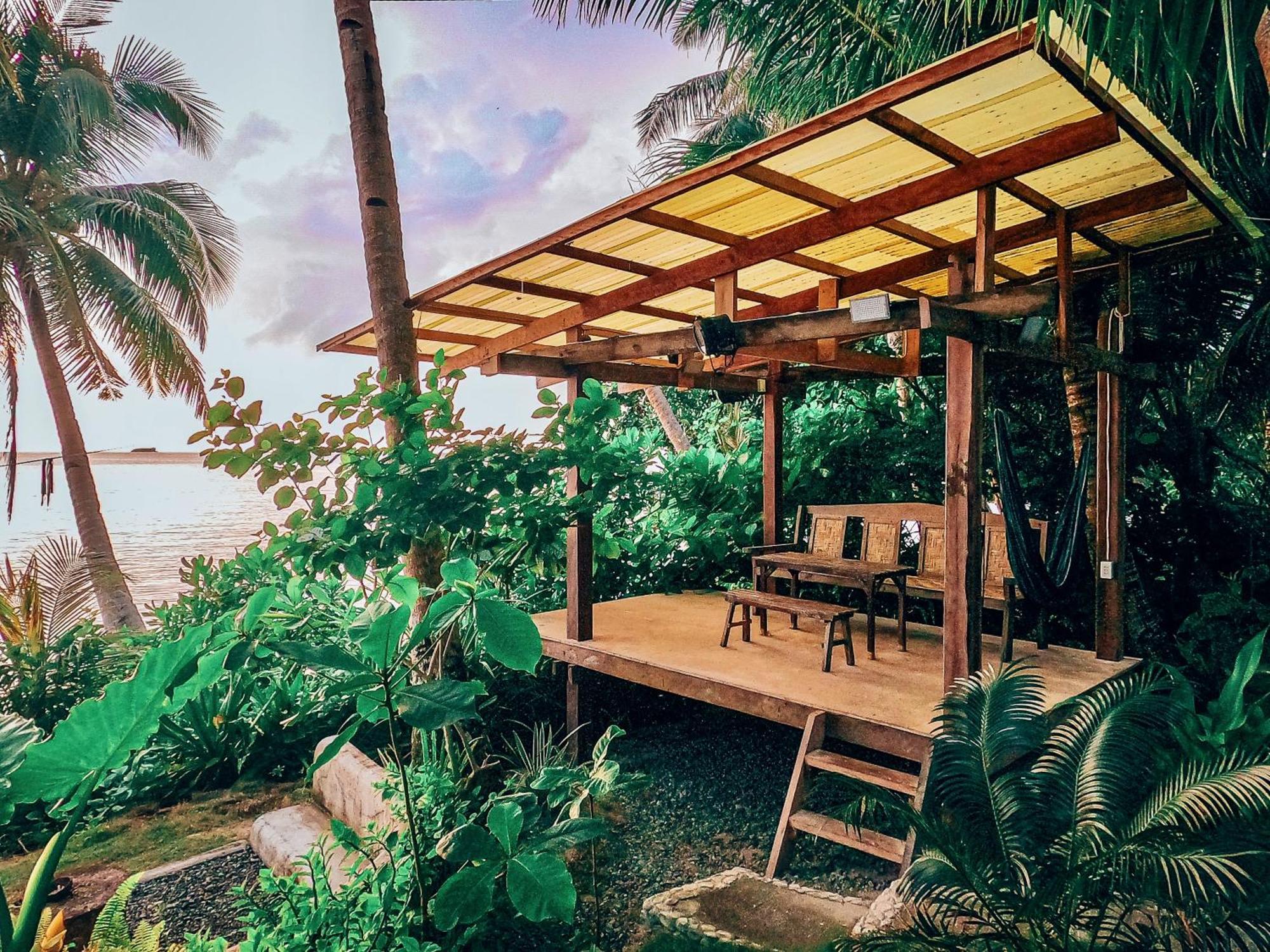 Shakabrah'S Beachfront Kubo 제너럴 루나 외부 사진